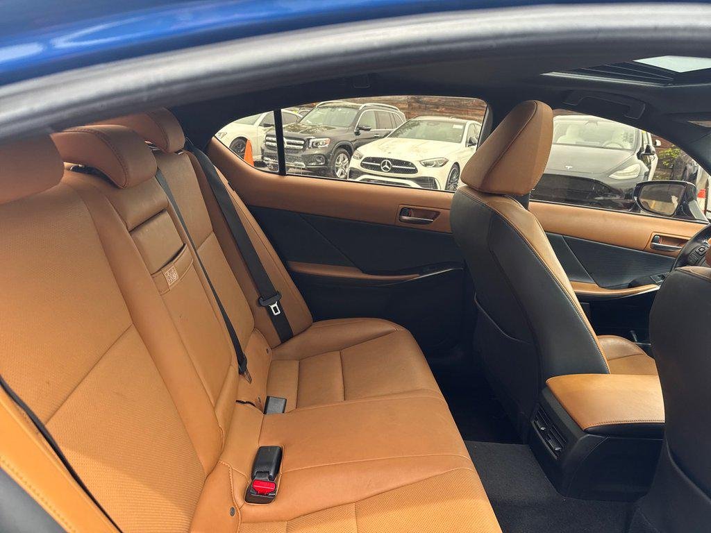 Used 2023 Grecian Water Lexus IS 300 RWD image 18