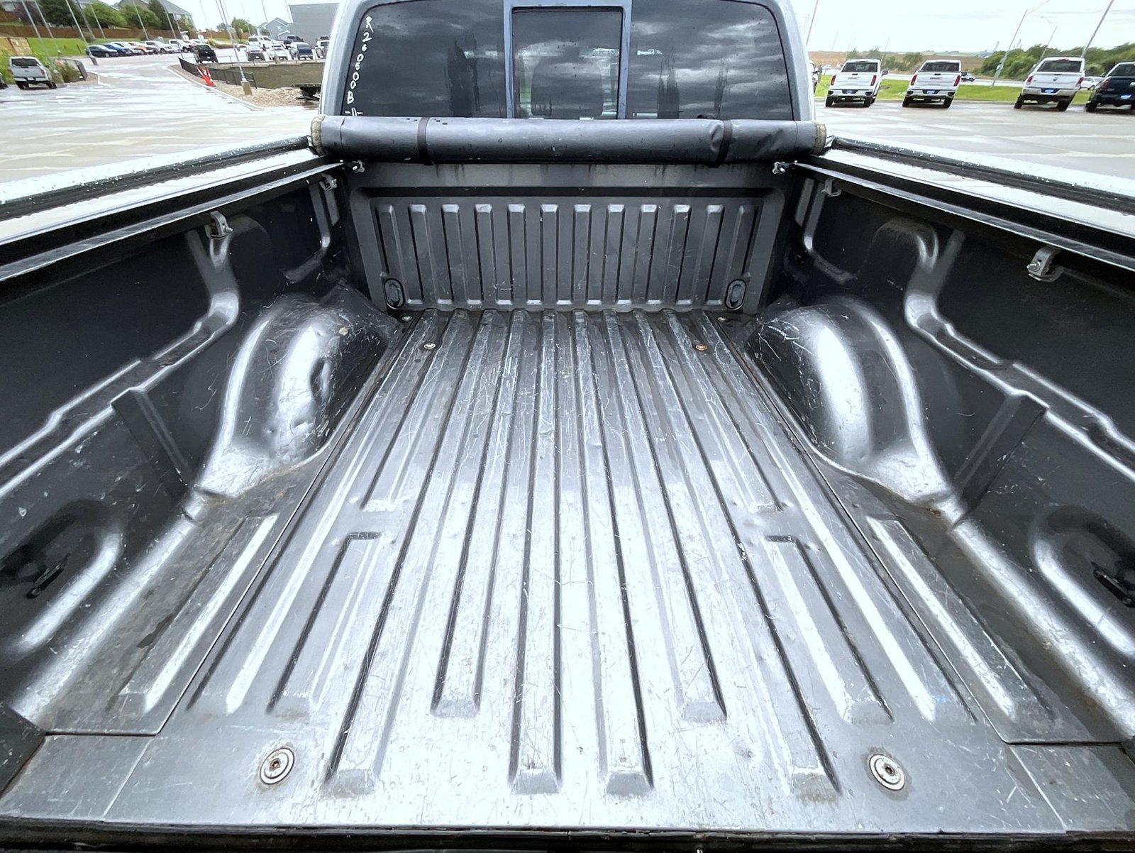 Used 2011 Gray Ford Platinum image 23