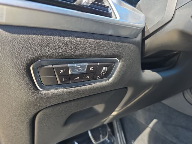 Used 2023 Black BMW xDrive40i image 30