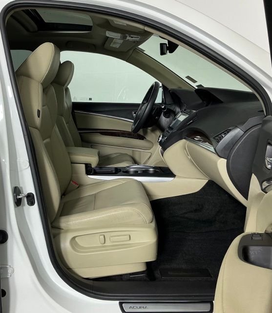 Used 2018 White Diamond Pearl Acura MDX image 31