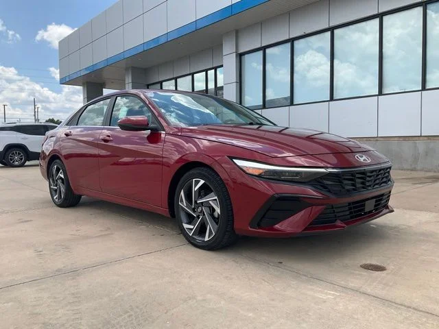 Used 2025 Red Hyundai Limited image 29