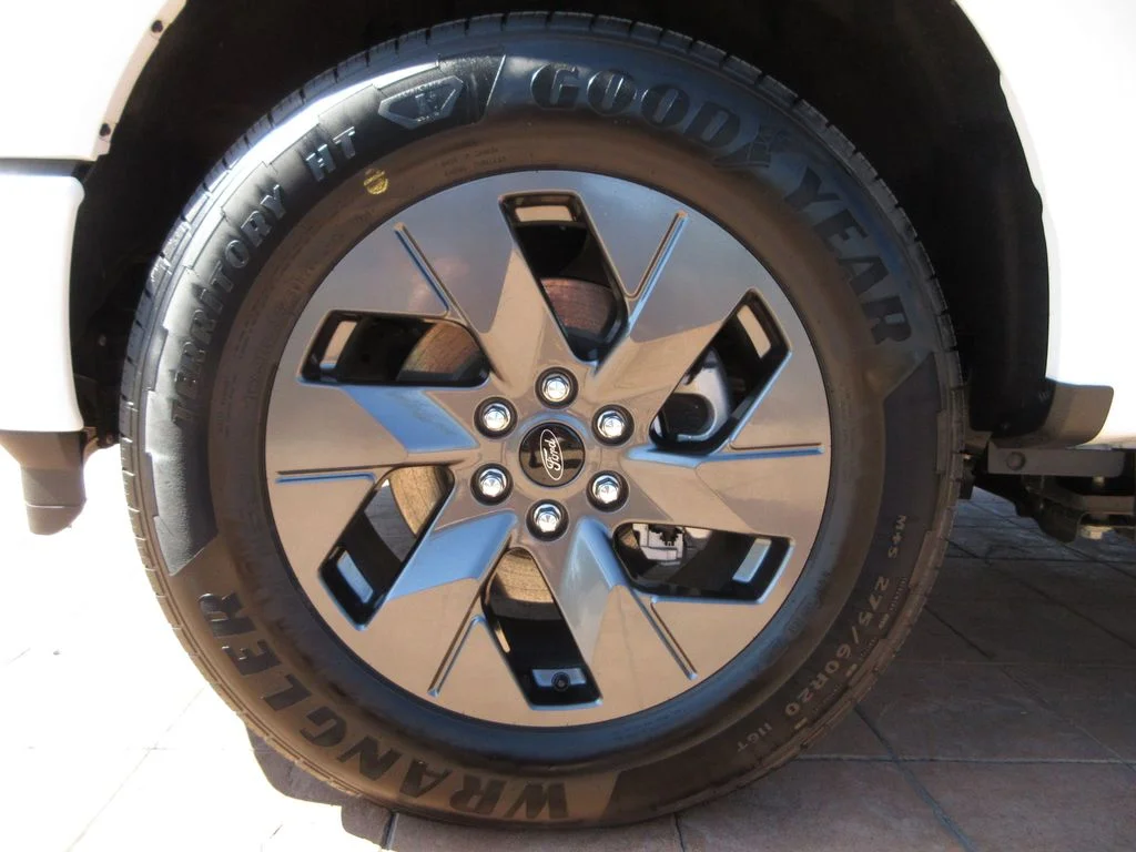 Certified Used 2024 Oxford White Ford Flash image 8