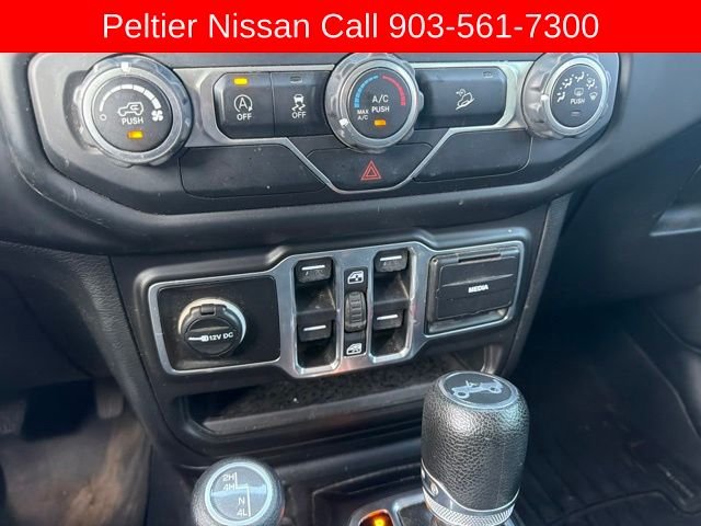 Used 2018 Gray Jeep Unlimited Sport S image 17