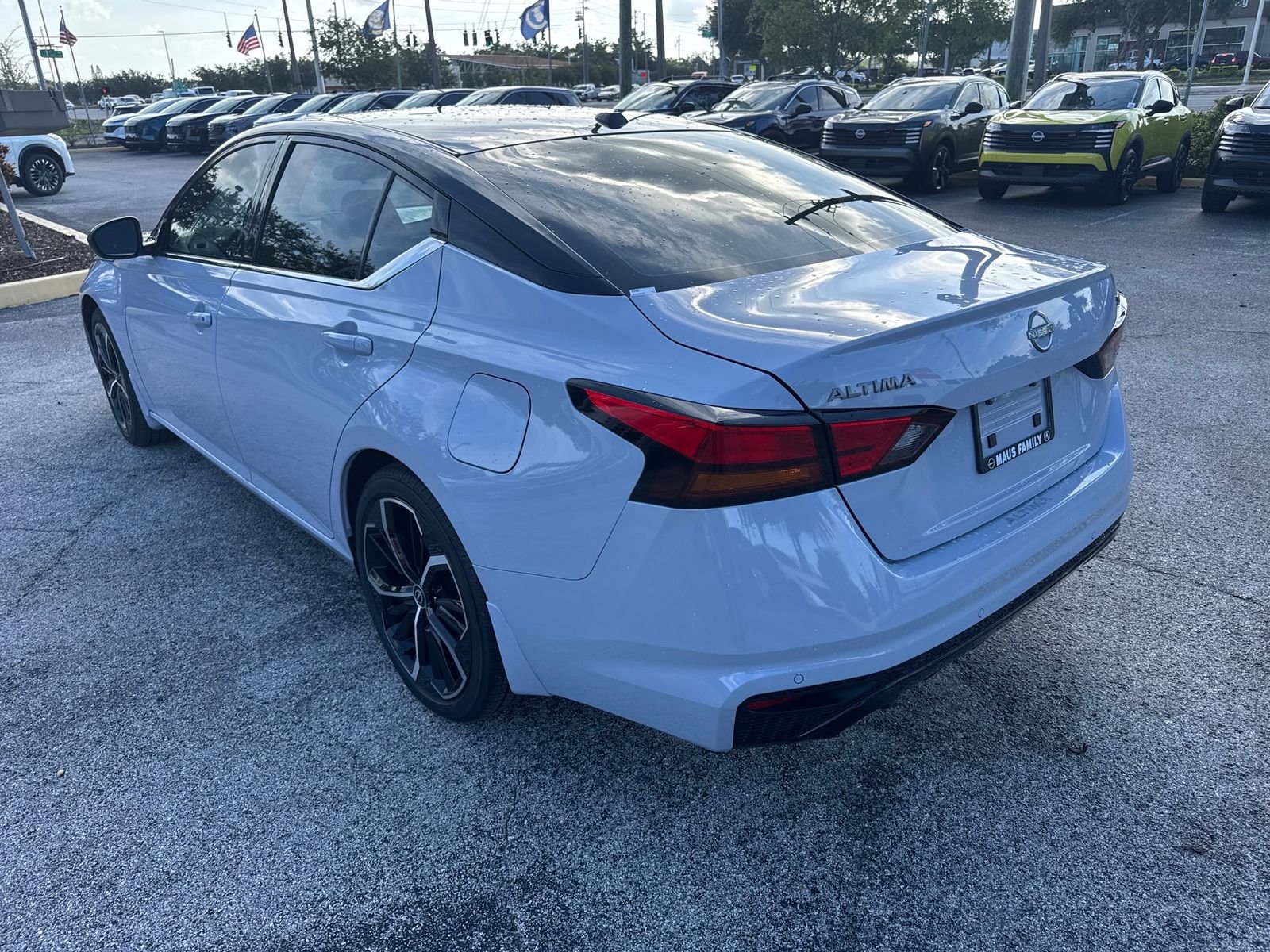 New 2026 Gray Nissan 2.5 SR image 16