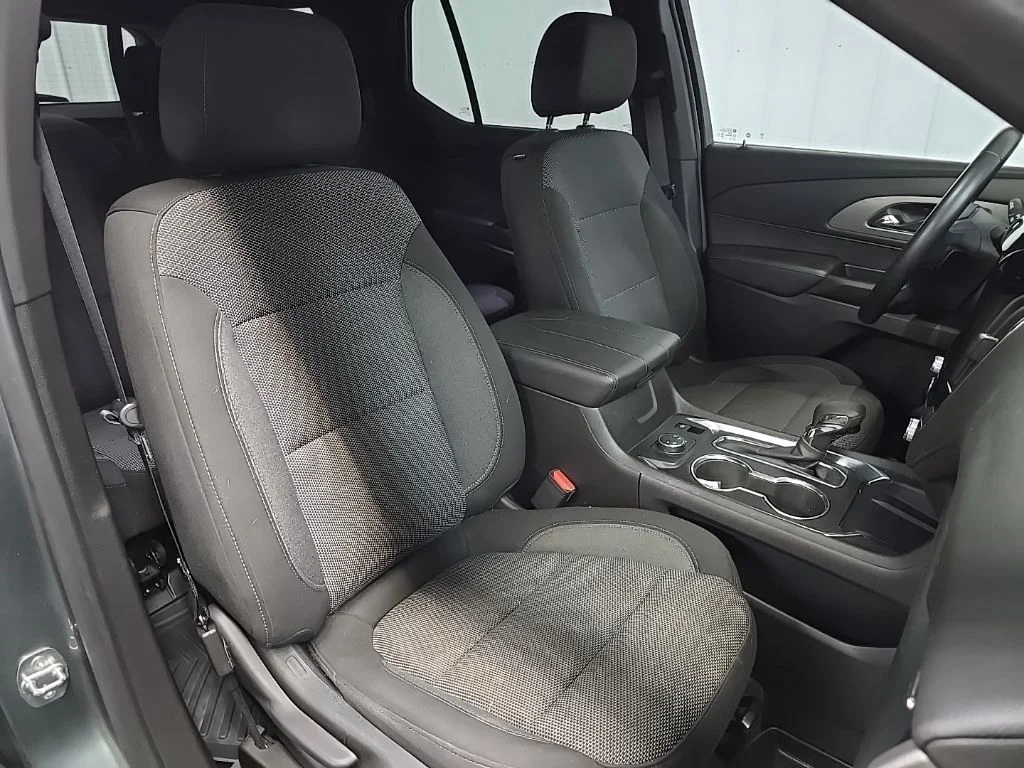 Used 2023 Green Chevrolet LT image 14