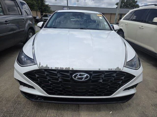 Used 2020 Quartz White Hyundai SEL image 2