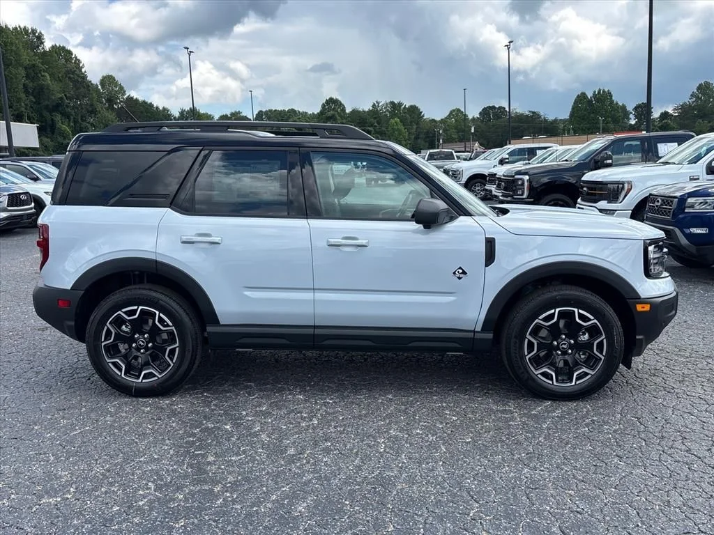 New 2026 Space White Metallic Ford Outer Banks® image 9