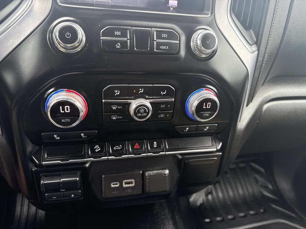 Used 2020 Blue GMC SLE image 23