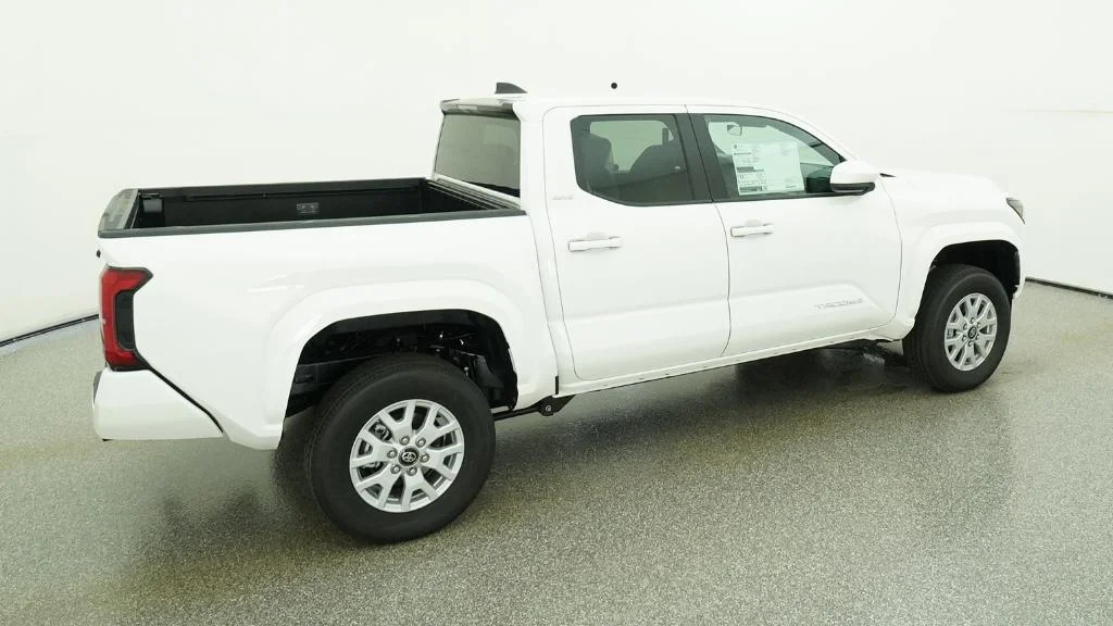 New 2026 Ice Cap Toyota SR5 image 6