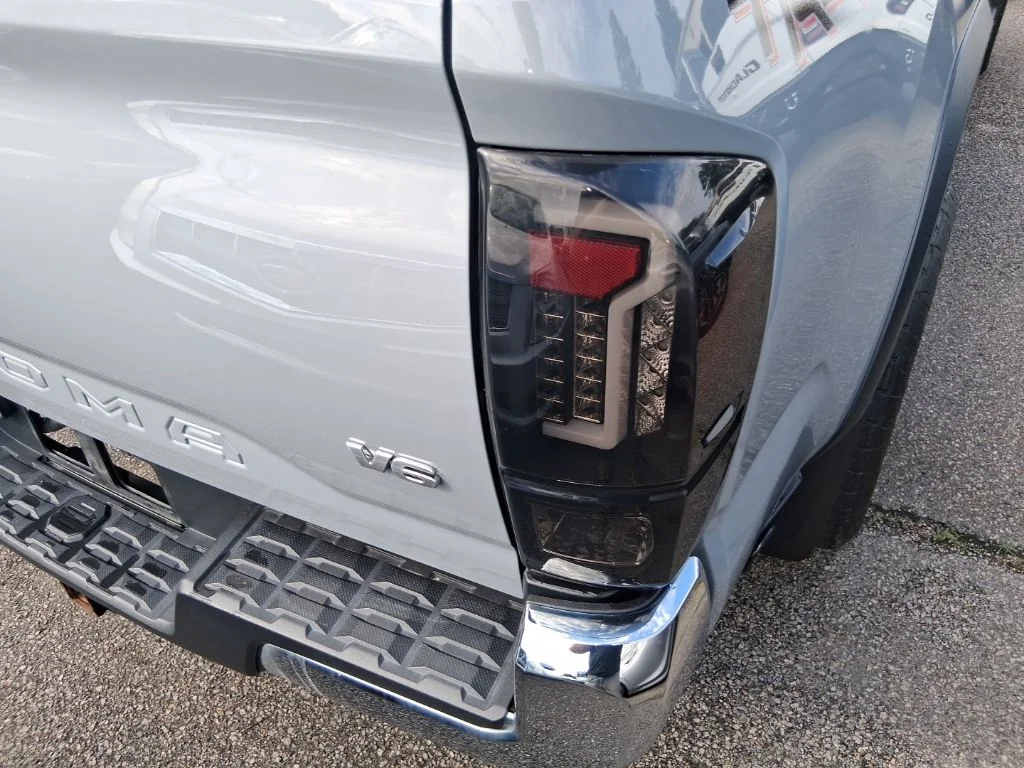 Used 2021  Toyota TRD Off-Road image 5