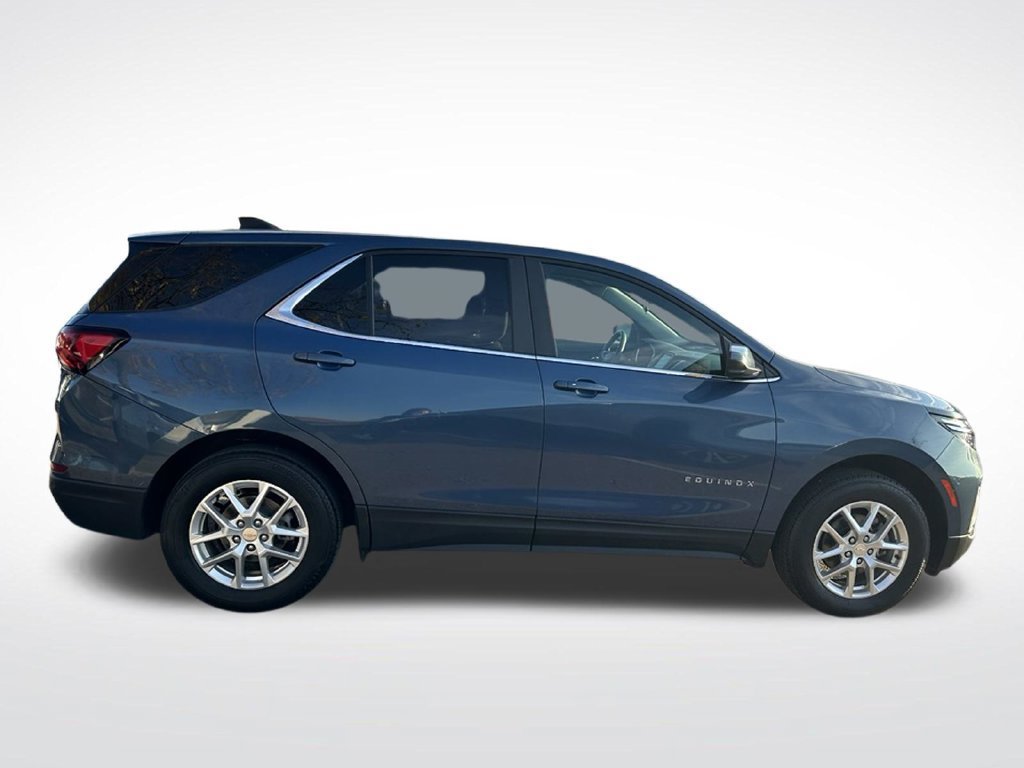 2024 Chevrolet Equinox LT - Photo 17