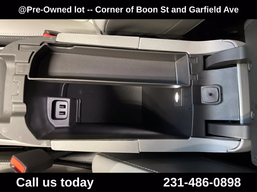 Used 2024 Black GMC SLT image 26