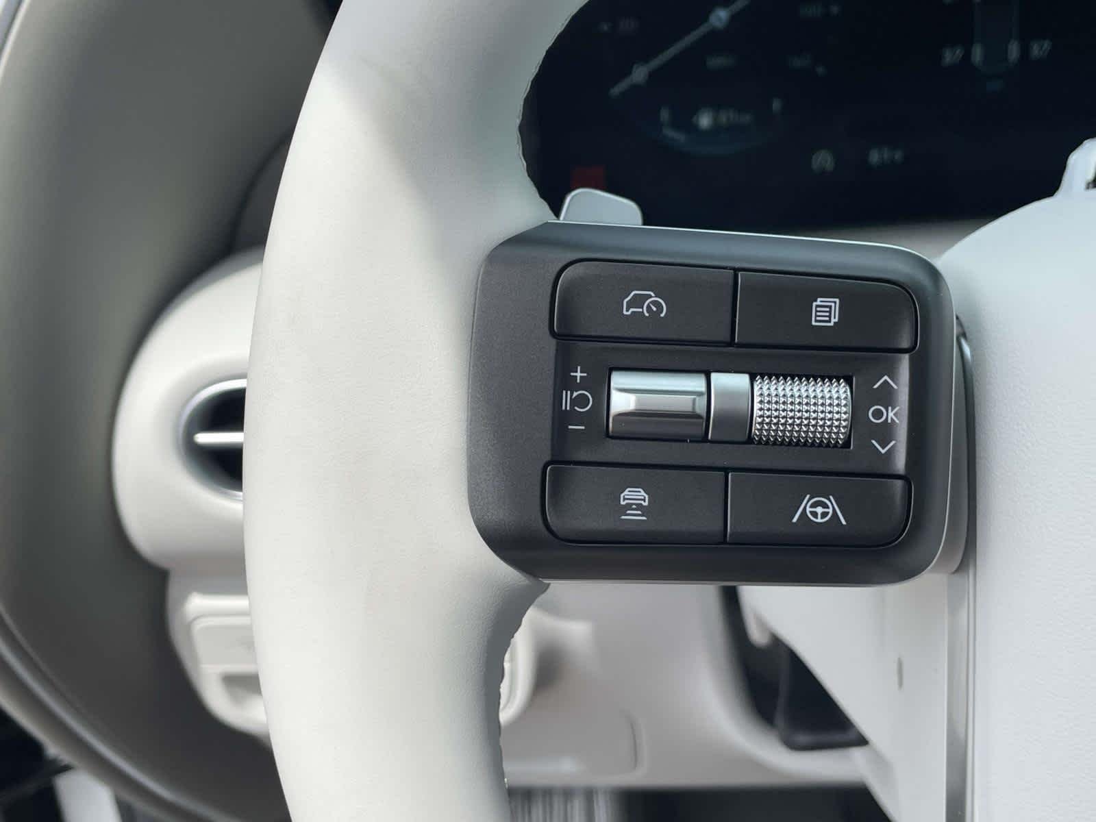 New 2026 Creamy White Pearl Hyundai SEL Premium 8P image 36