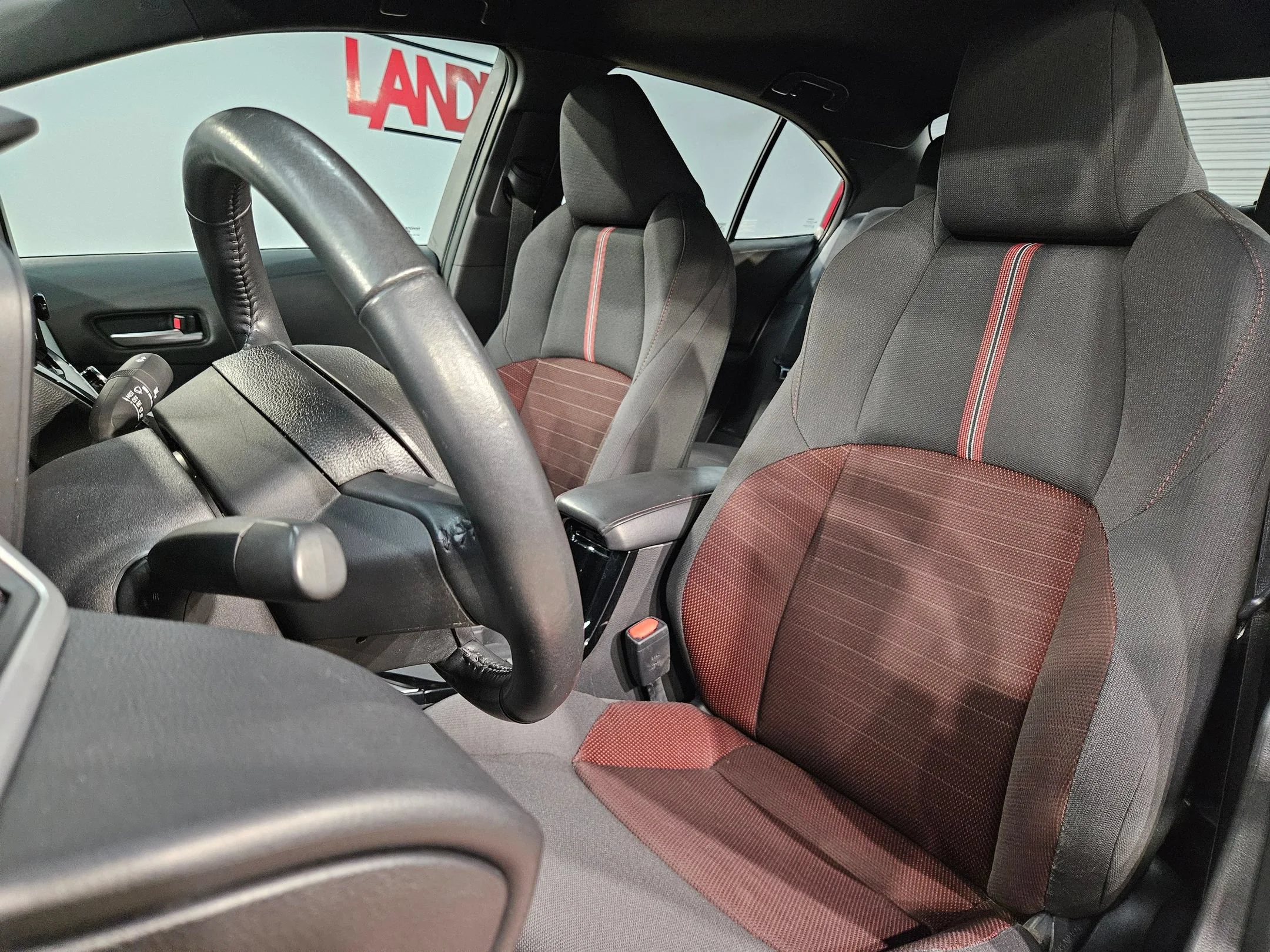Used 2025 Ruby Flare Pearl Toyota SE image 23
