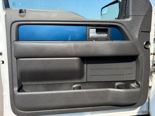 Used 2014 Oxford White Ford SVT Raptor image 17