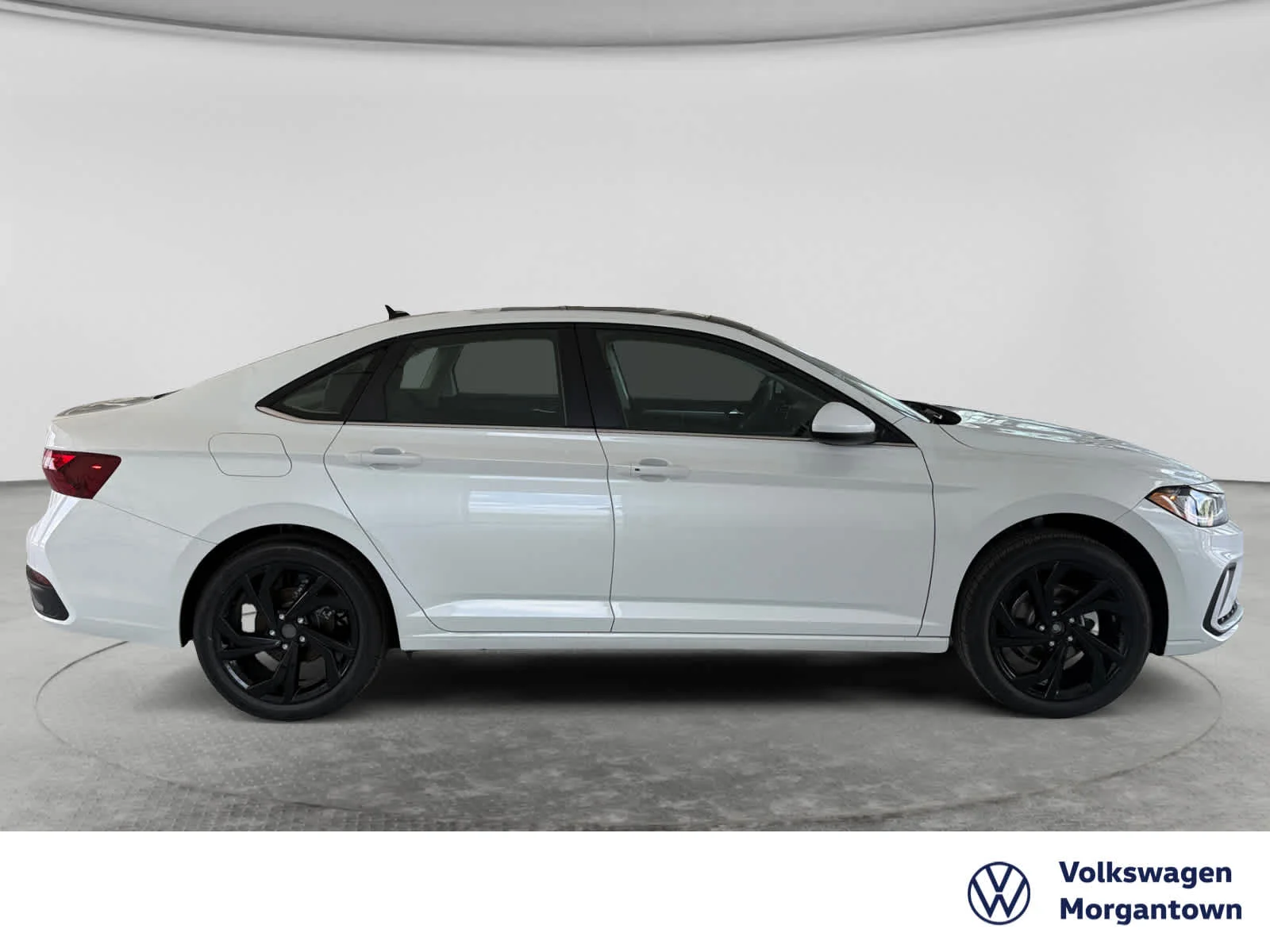 New 2026 Opal White Pearl Volkswagen SE image 4