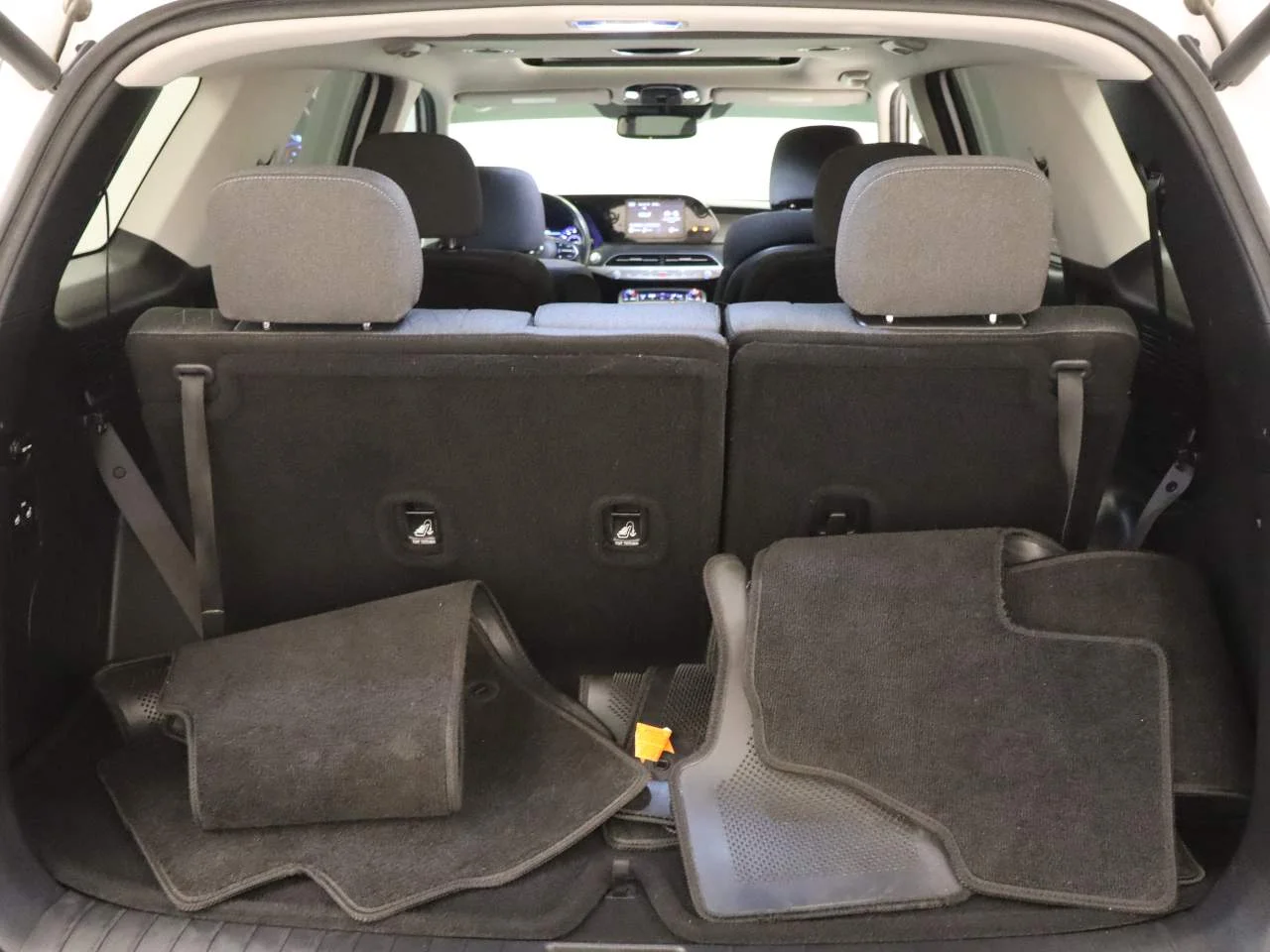 Certified Used 2022 Hyper White Hyundai SEL image 14