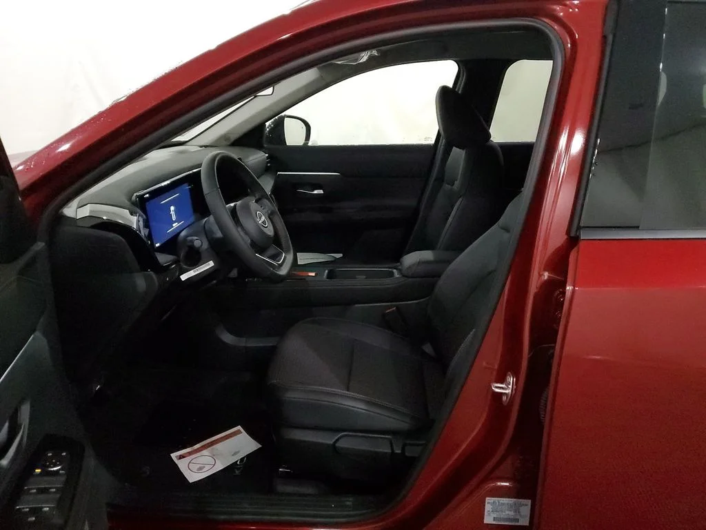 New 2026 Scarlet Ember Tintcoat Nissan SR image 11