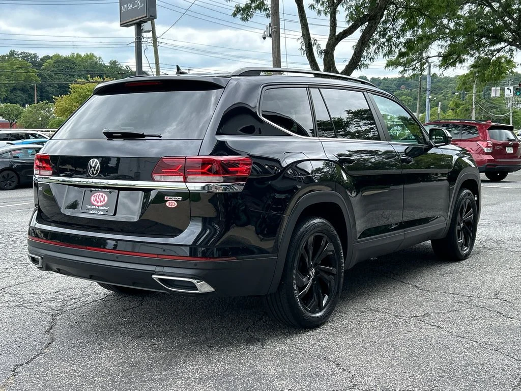 Used 2022  Volkswagen 2.0T SE w/Technology image 2