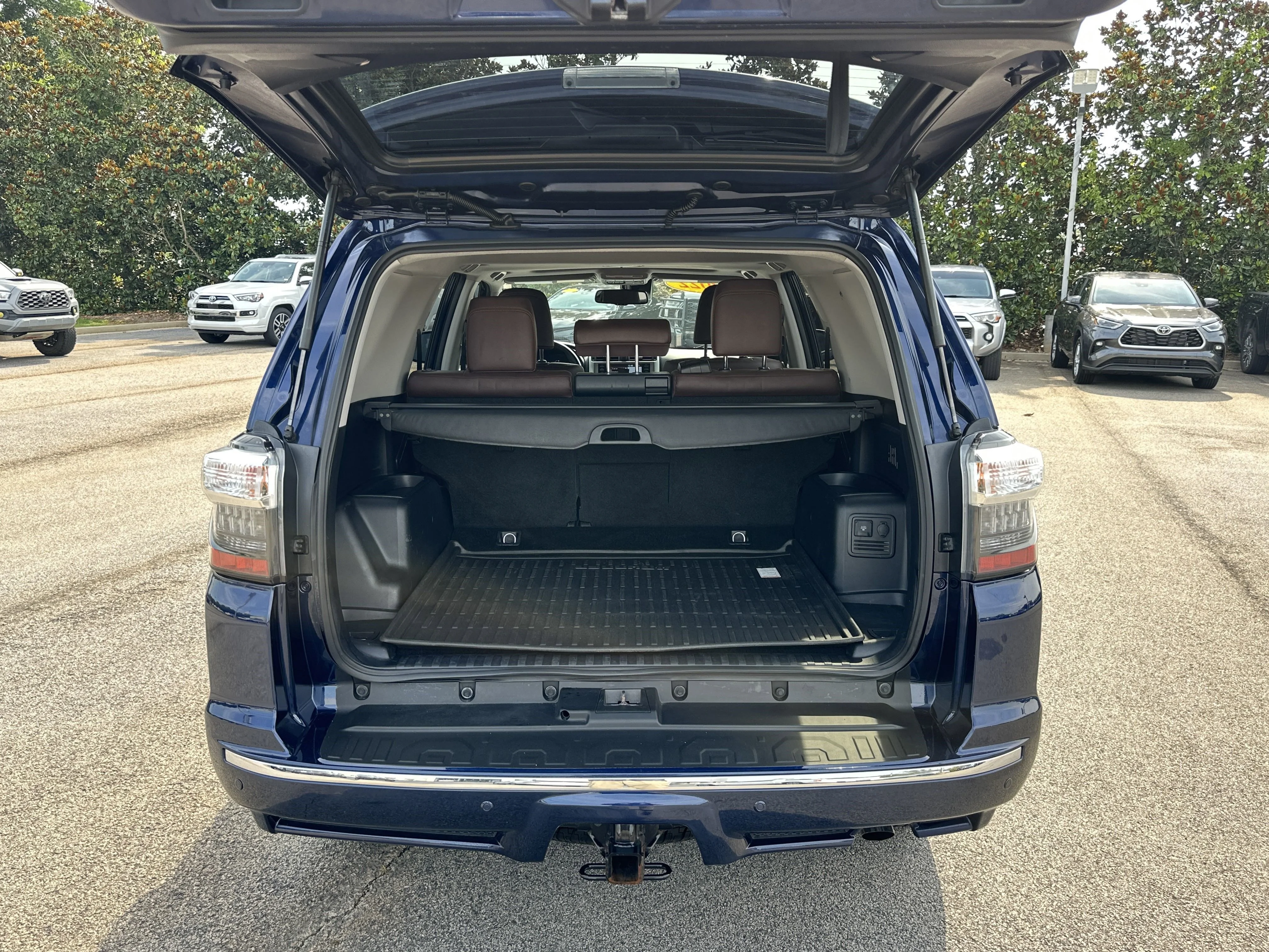 2022 Toyota 4Runner Limited - Photo 18