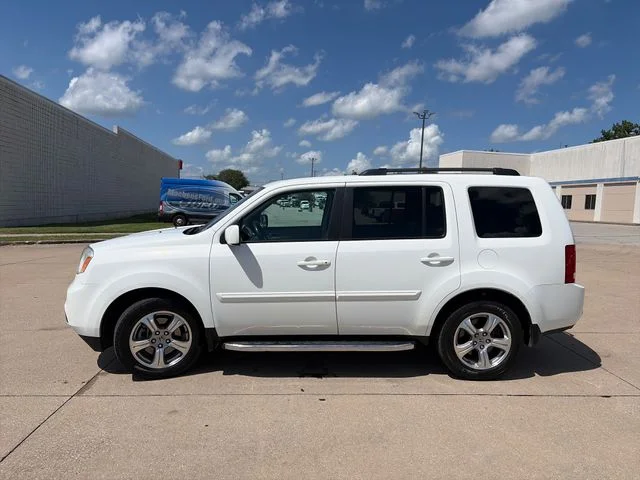 Used 2013  Honda EX-L image 2