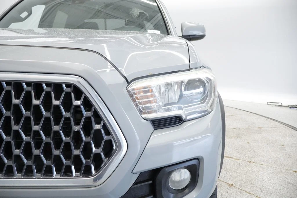 Certified Used 2018 Gray Toyota TRD Off-Road image 12
