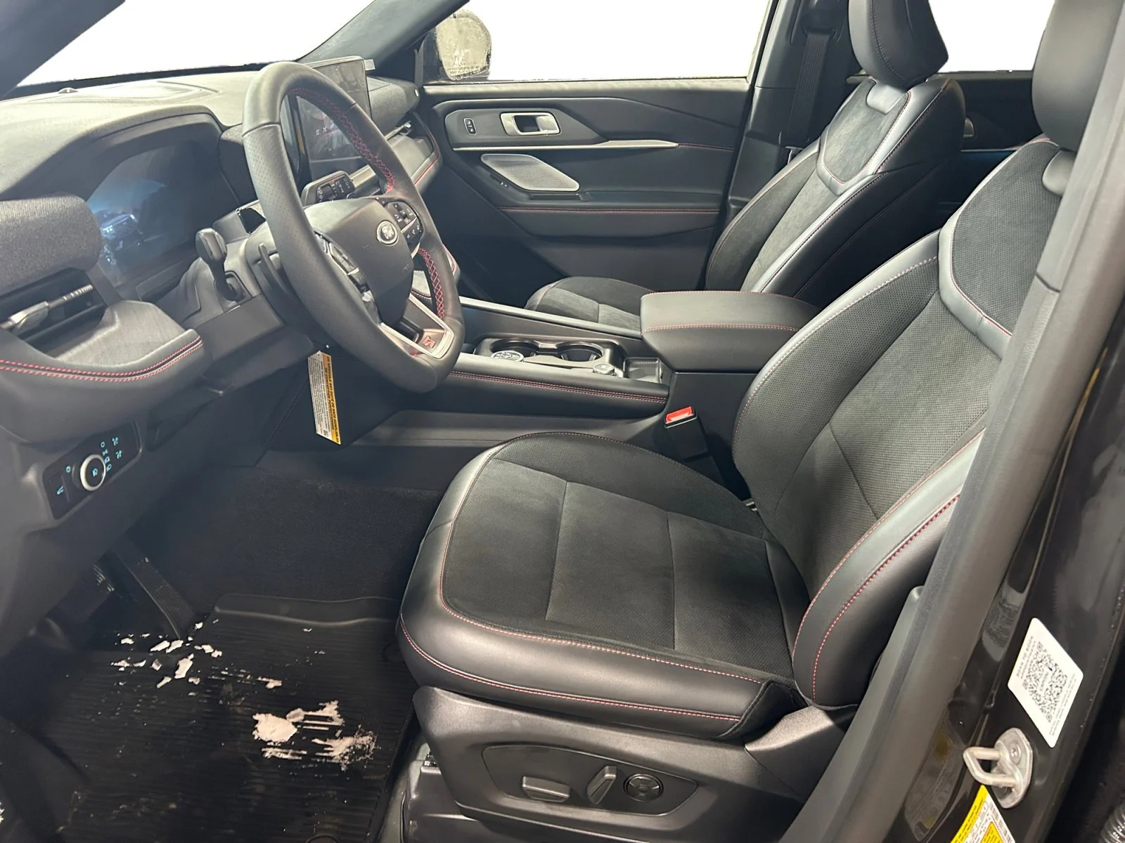 New 2026 Agate Black Metallic Ford ST image 14