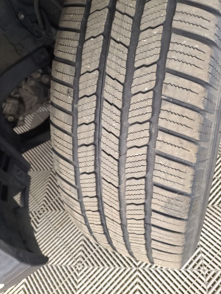 Used 2019 Blizzard Pearl Toyota Limited image 31