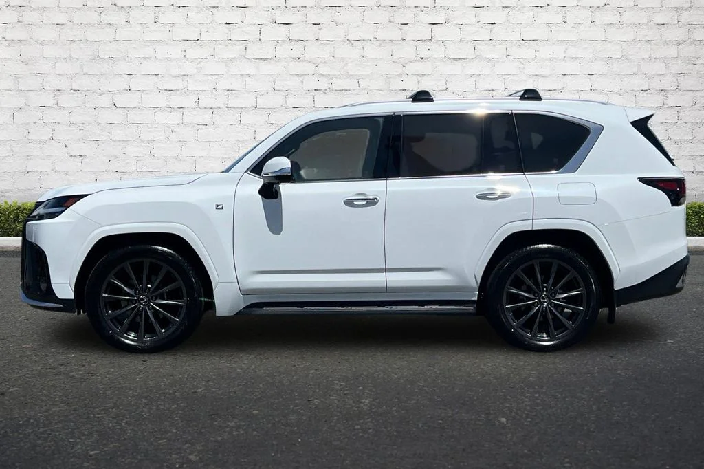 Certified Used 2026 White Lexus 600 F SPORT image 8