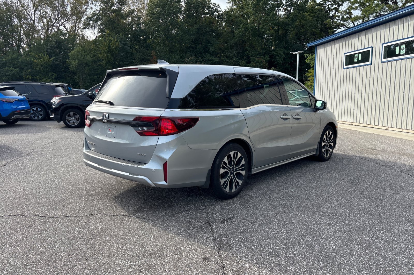 Certified Used 2025 Silver Honda Elite image 5