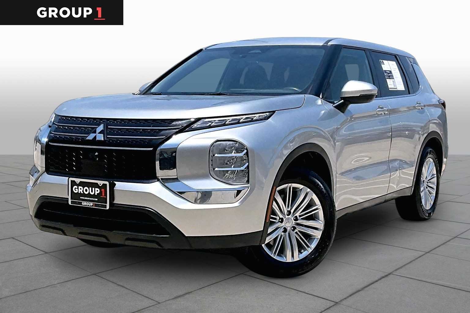 2023 Mitsubishi Outlander ES
