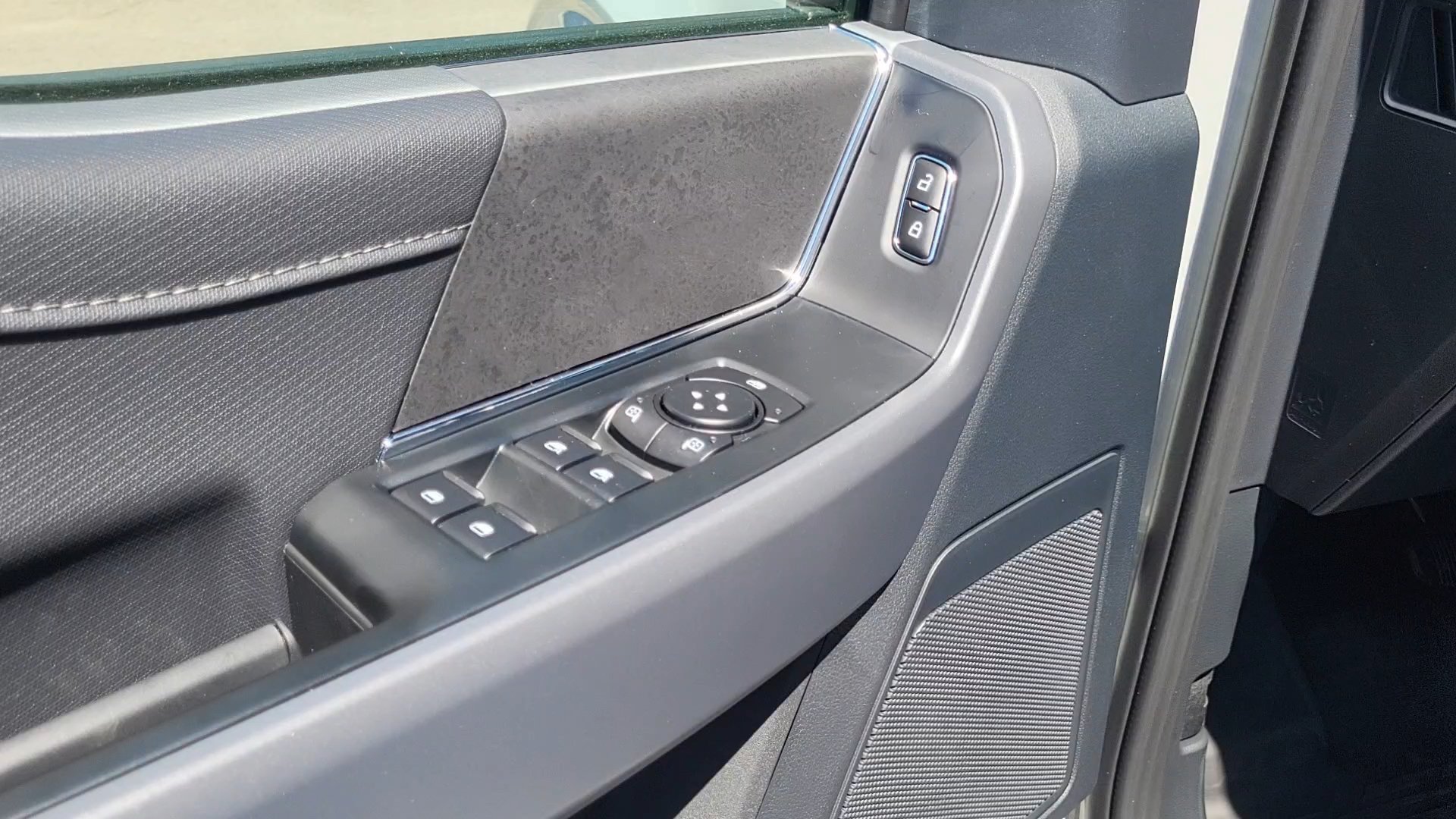 New 2026 Avalanche Ford XLT image 11