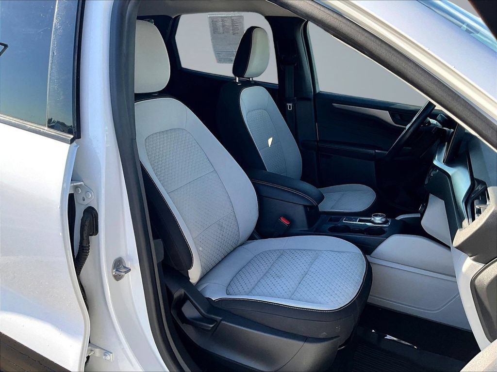2023 Ford Escape 31