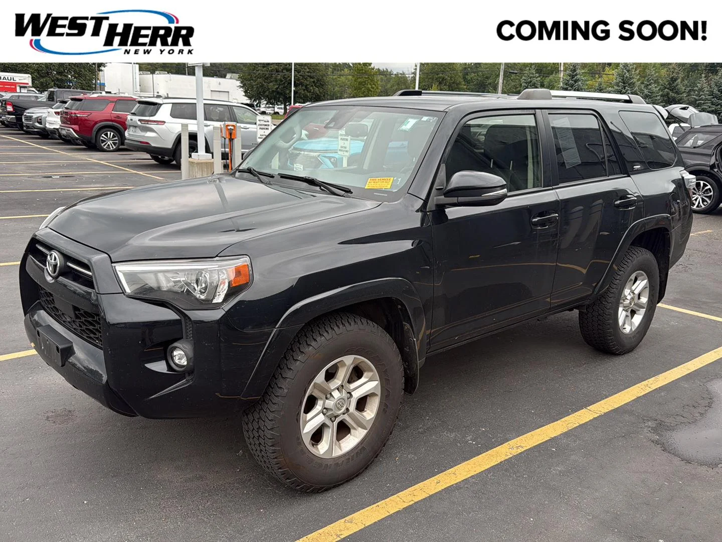 Used 2022 Midnight Black Metallic Toyota SR5 Premium image 1