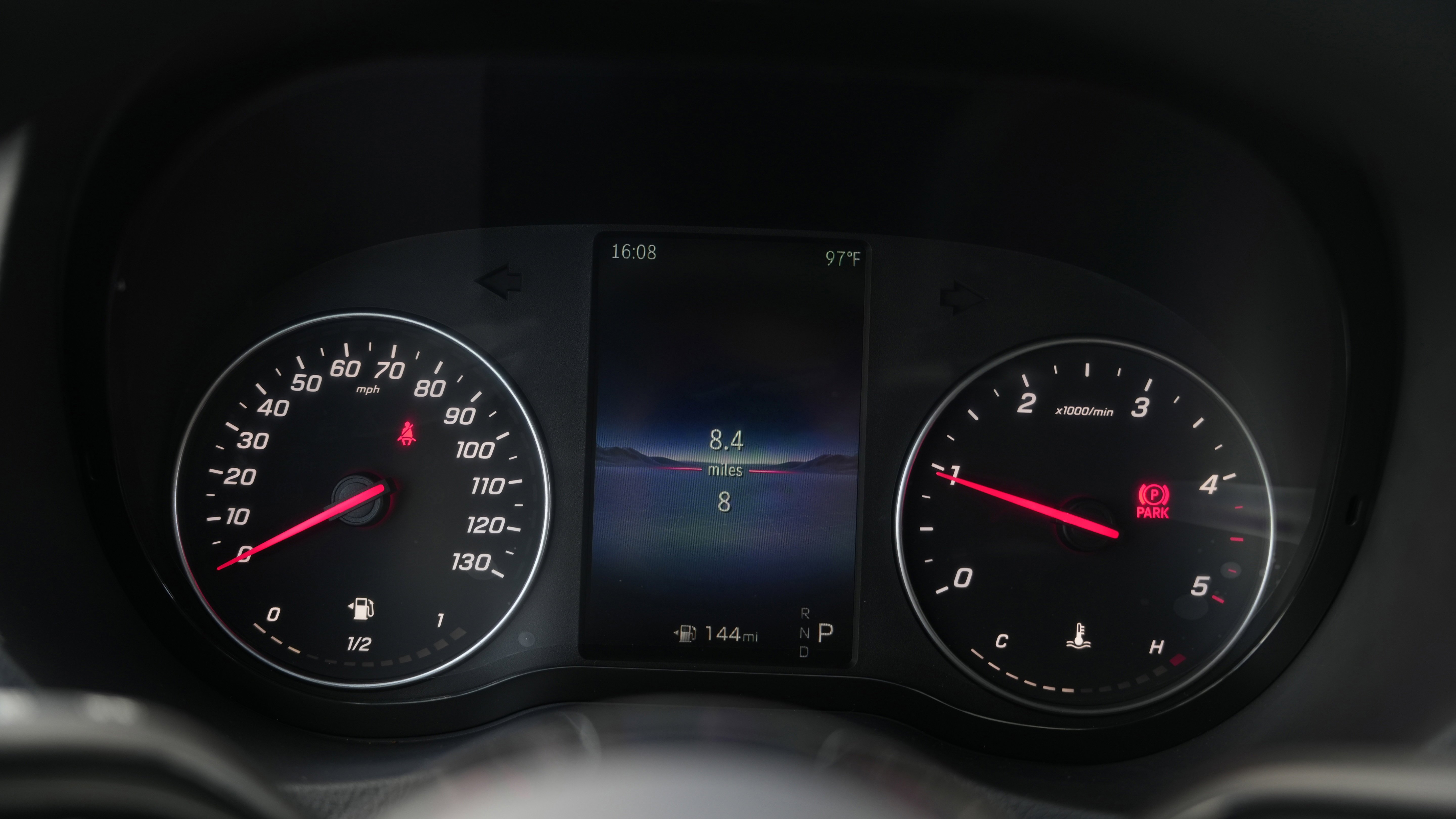 New 2025 ARCTIC WHITE Mercedes-Benz  image 19