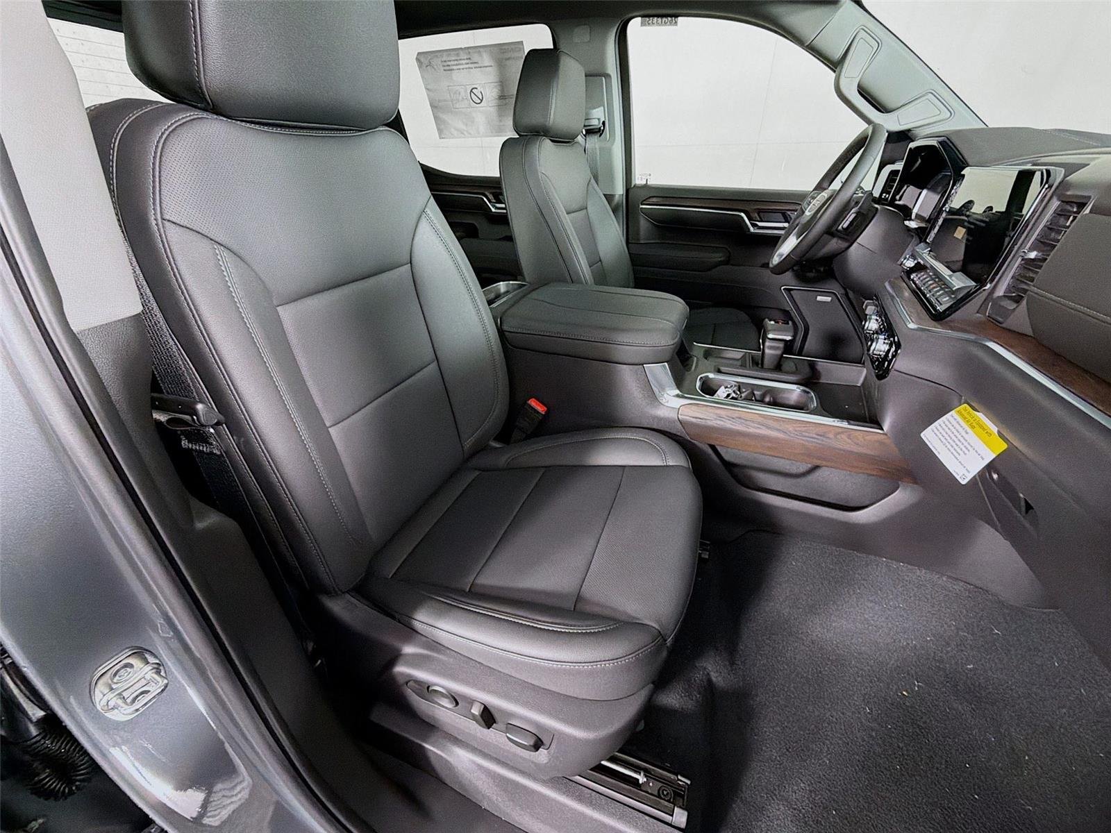 New 2026 Sterling Metallic GMC SLT image 30