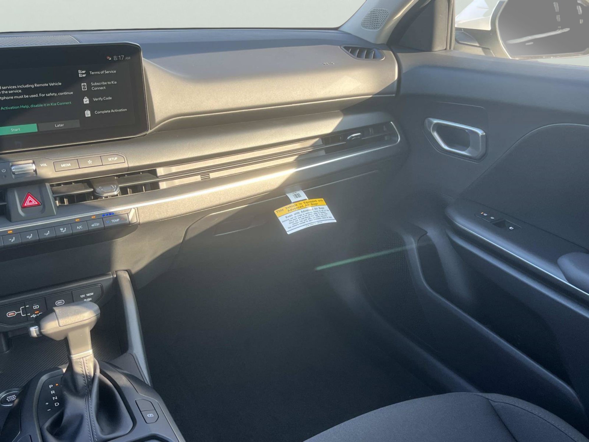 New 2026 Snow White Pearl Kia LXS image 10
