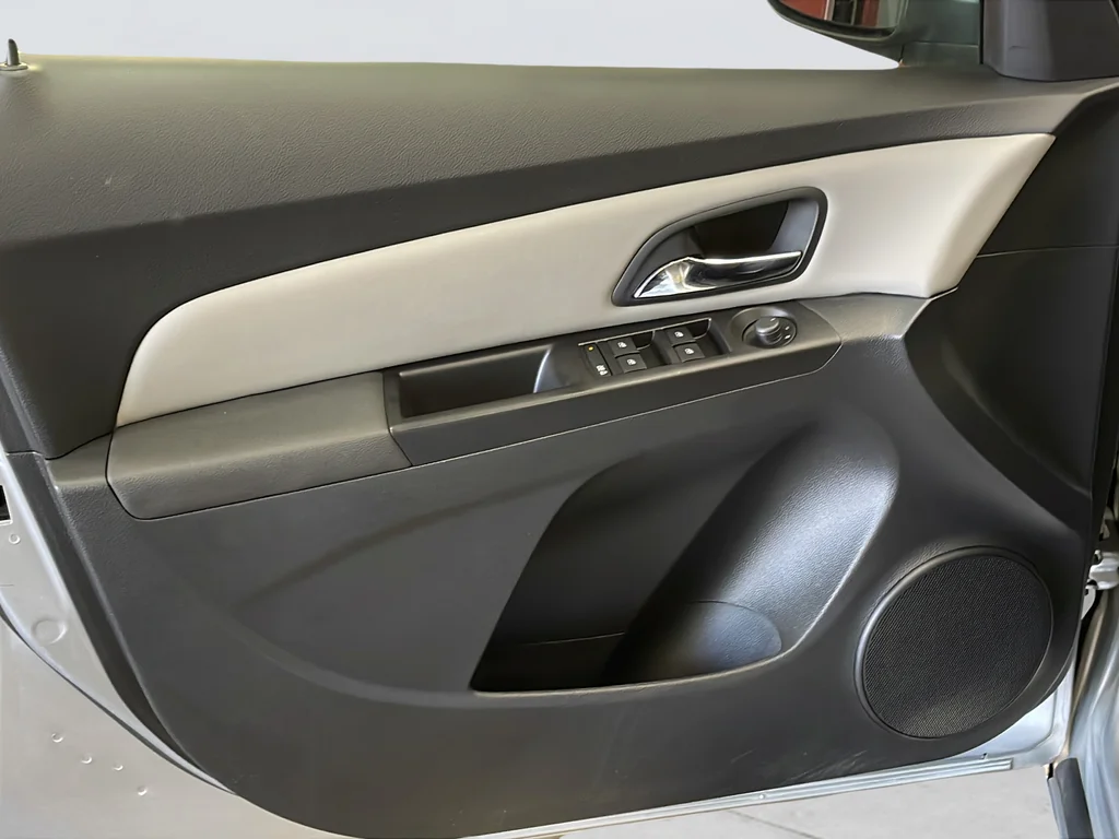 Used 2013 Silver Chevrolet LS image 24