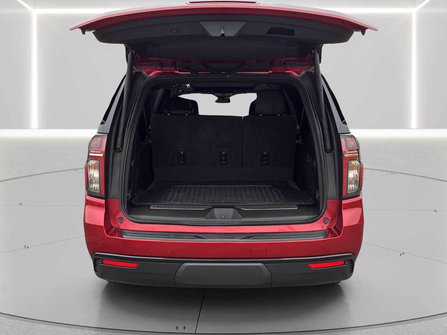 2024 Chevrolet Suburban Z71 - Photo 30