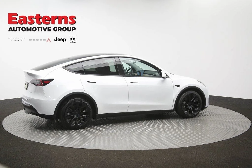 Used 2022 White Tesla Long Range image 38