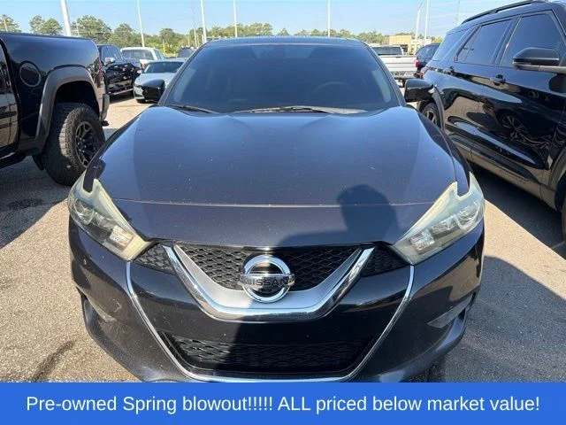 Used 2016 Blue Nissan Platinum image 2