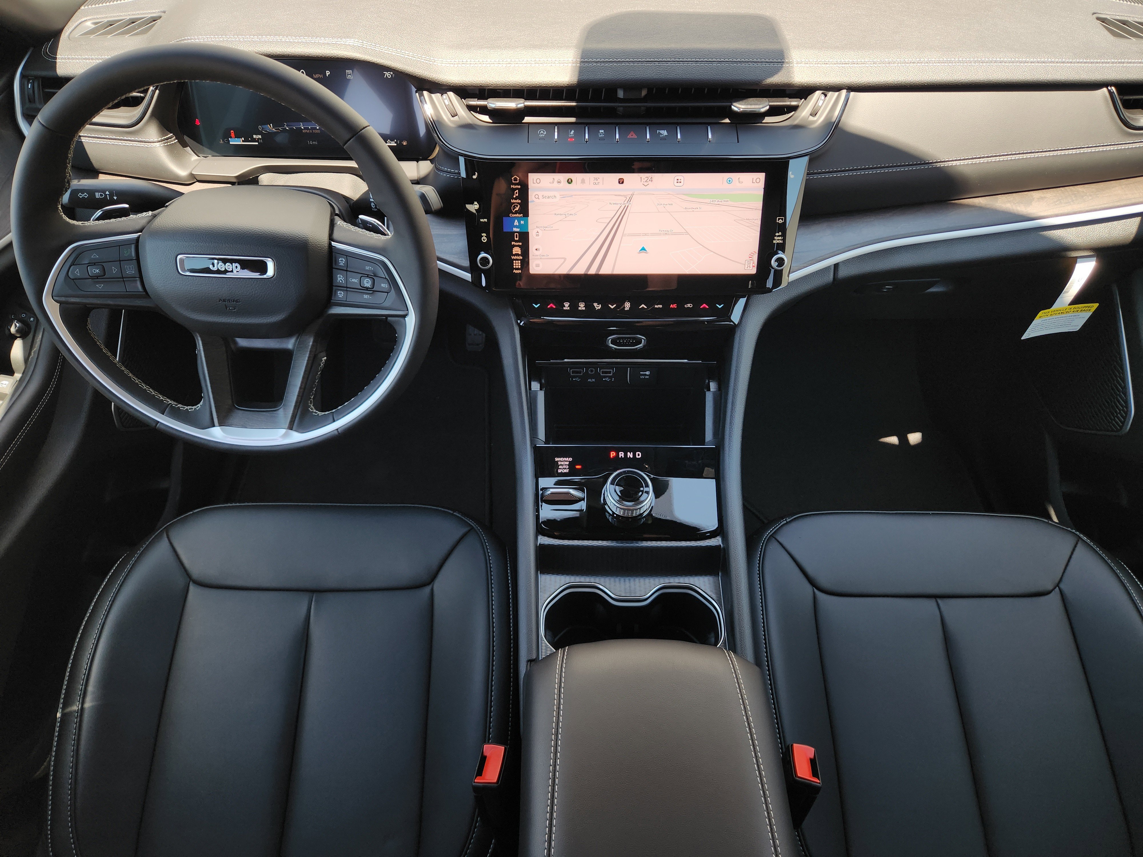 New 2026 Diamond Black Crystal Pearlcoat Jeep Limited image 20