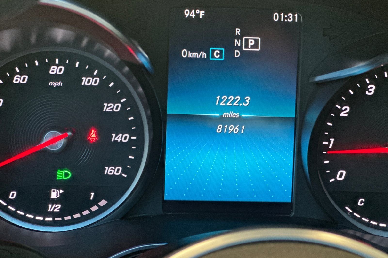 Used 2019 Silver Mercedes-Benz C 300 image 29