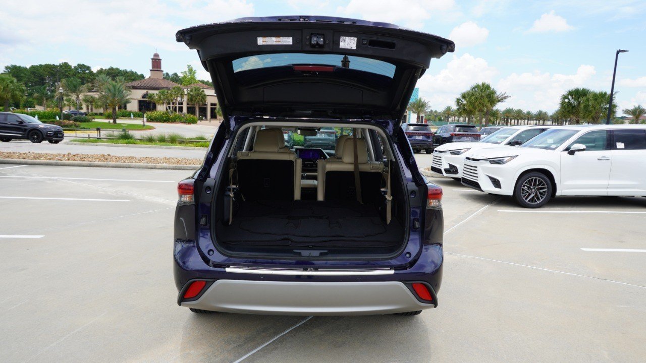 Used 2024 Blue Toyota Platinum image 37