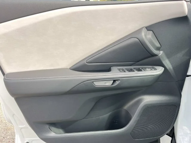 New 2026 Wind Chill Pearl Lexus PREMIUM AWD image 22