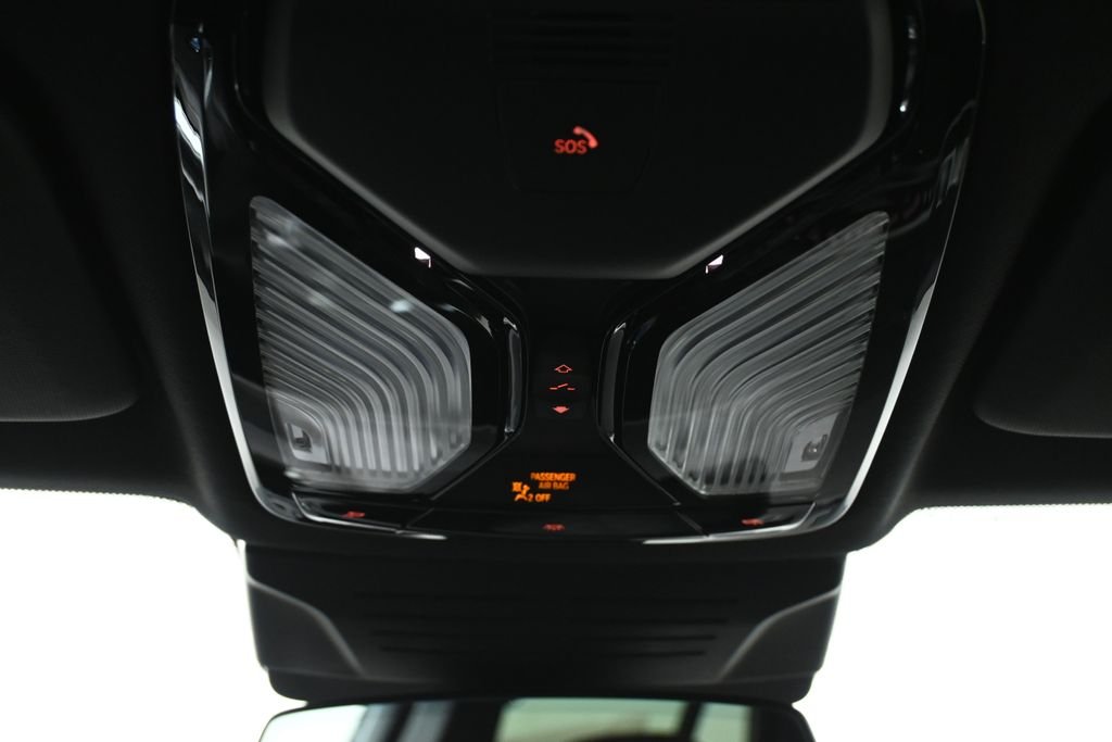 New 2026 Black Sapphire Metallic BMW xDrive40i image 21