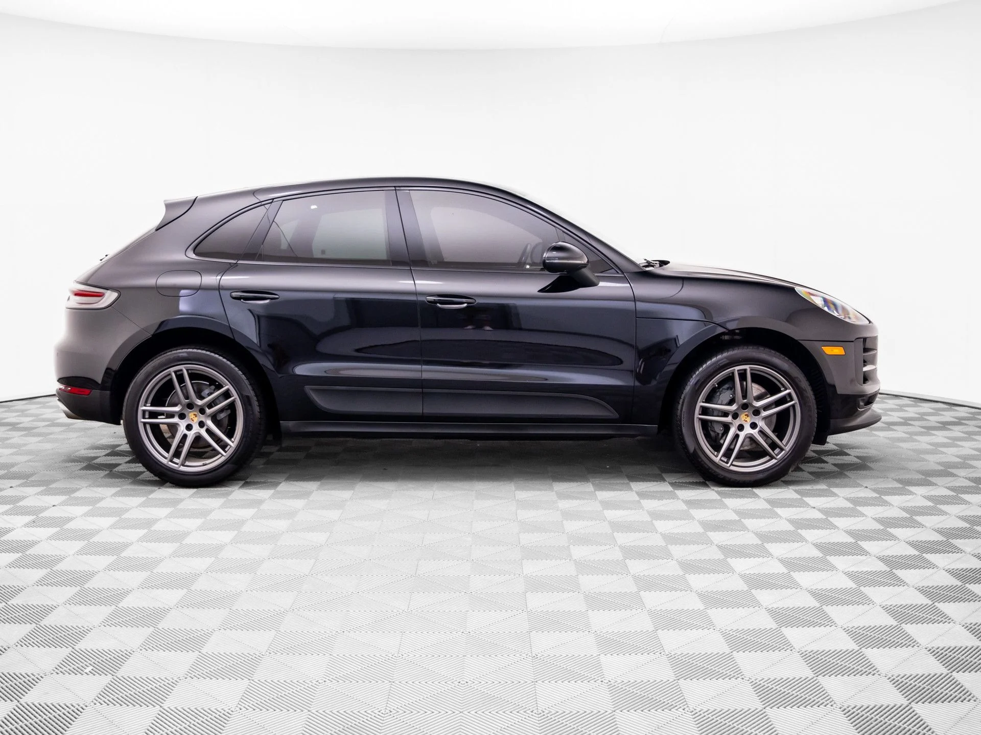 Used 2019 Black Porsche S image 7
