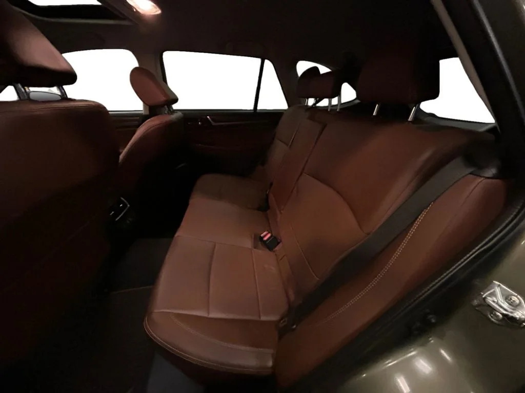 Used 2019 Wilderness Green Subaru 3.6R Touring image 14