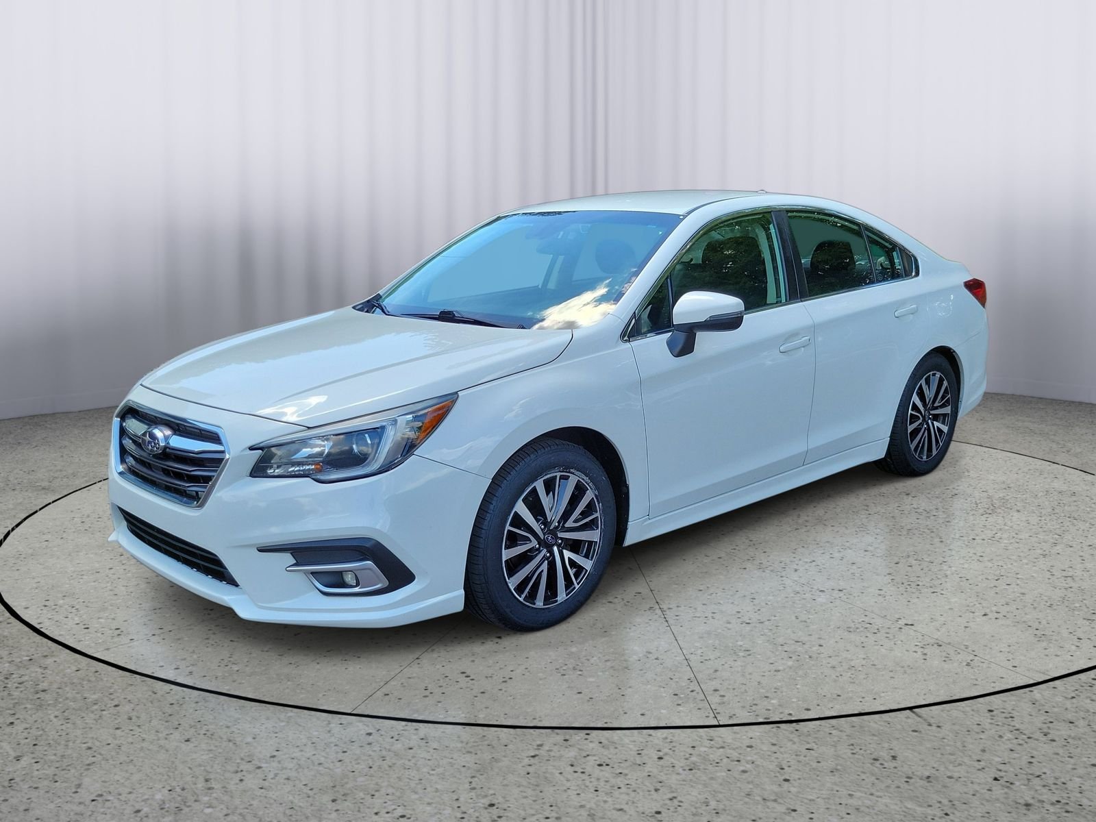 Used 2018 White Subaru 2.5i image 5
