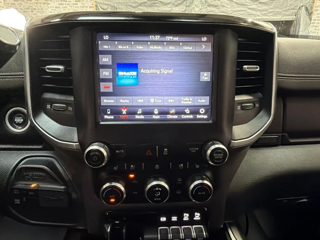 Used 2021 Granite Crystal Metallic Clearcoat Ram Laramie image 18